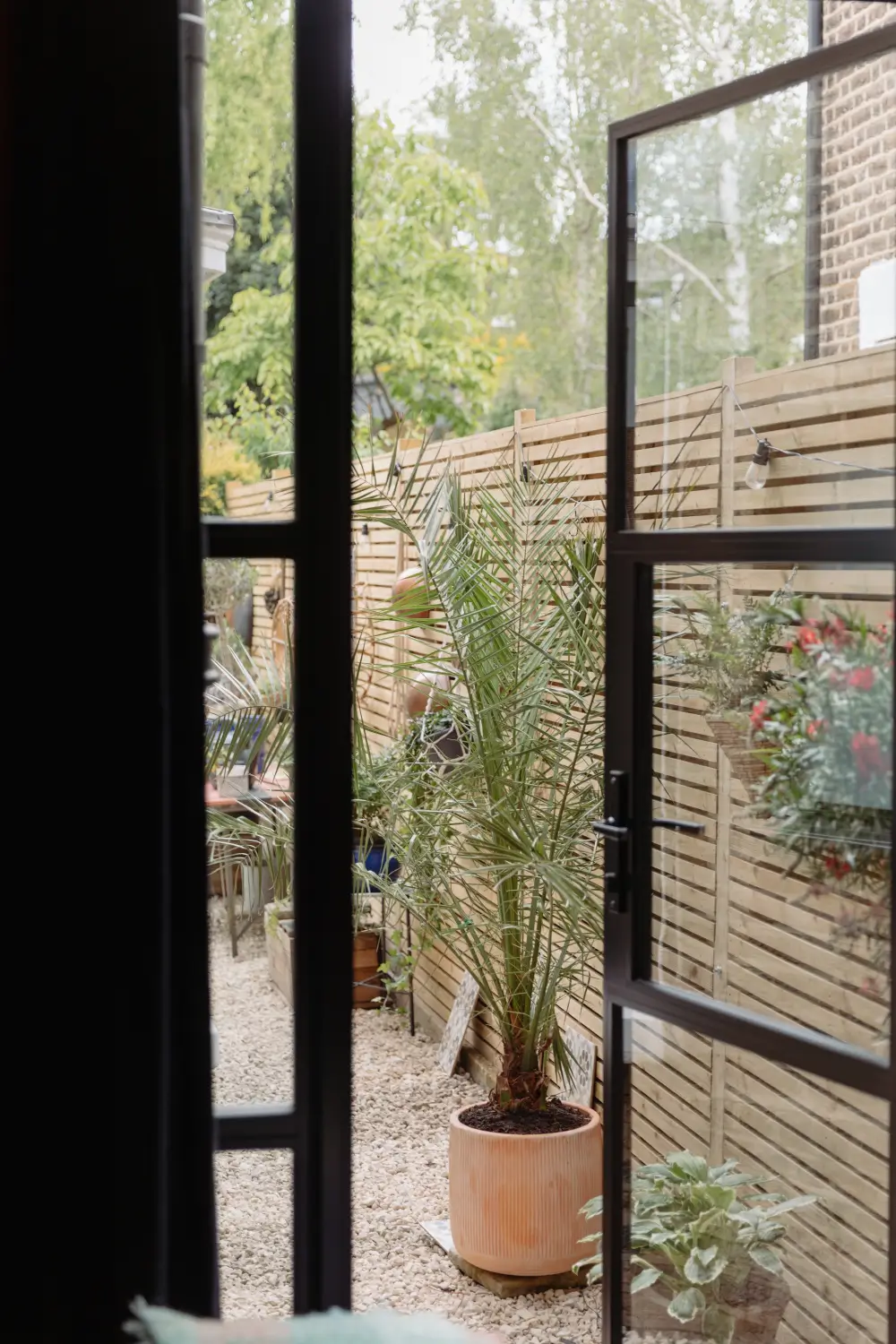 A Natural Palette and a Conservatory Extension Connect the Interiors with the Outdoors 18 victorian-garden-apartment-london-nordroom