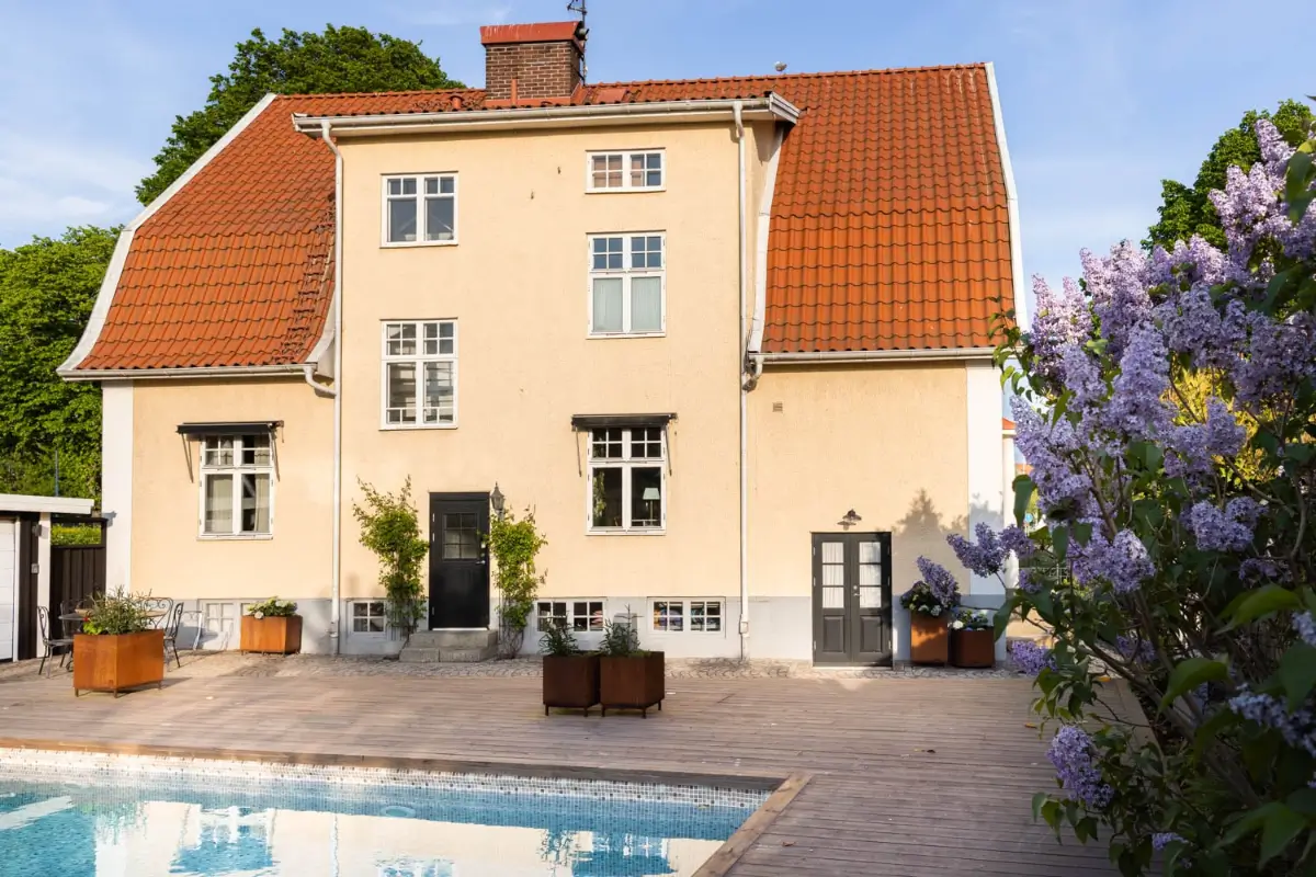 A Beautiful 1920s Villa in West Sweden with a Romantic Garden 25 1920s-villa-west-coast-sweden-nordroom