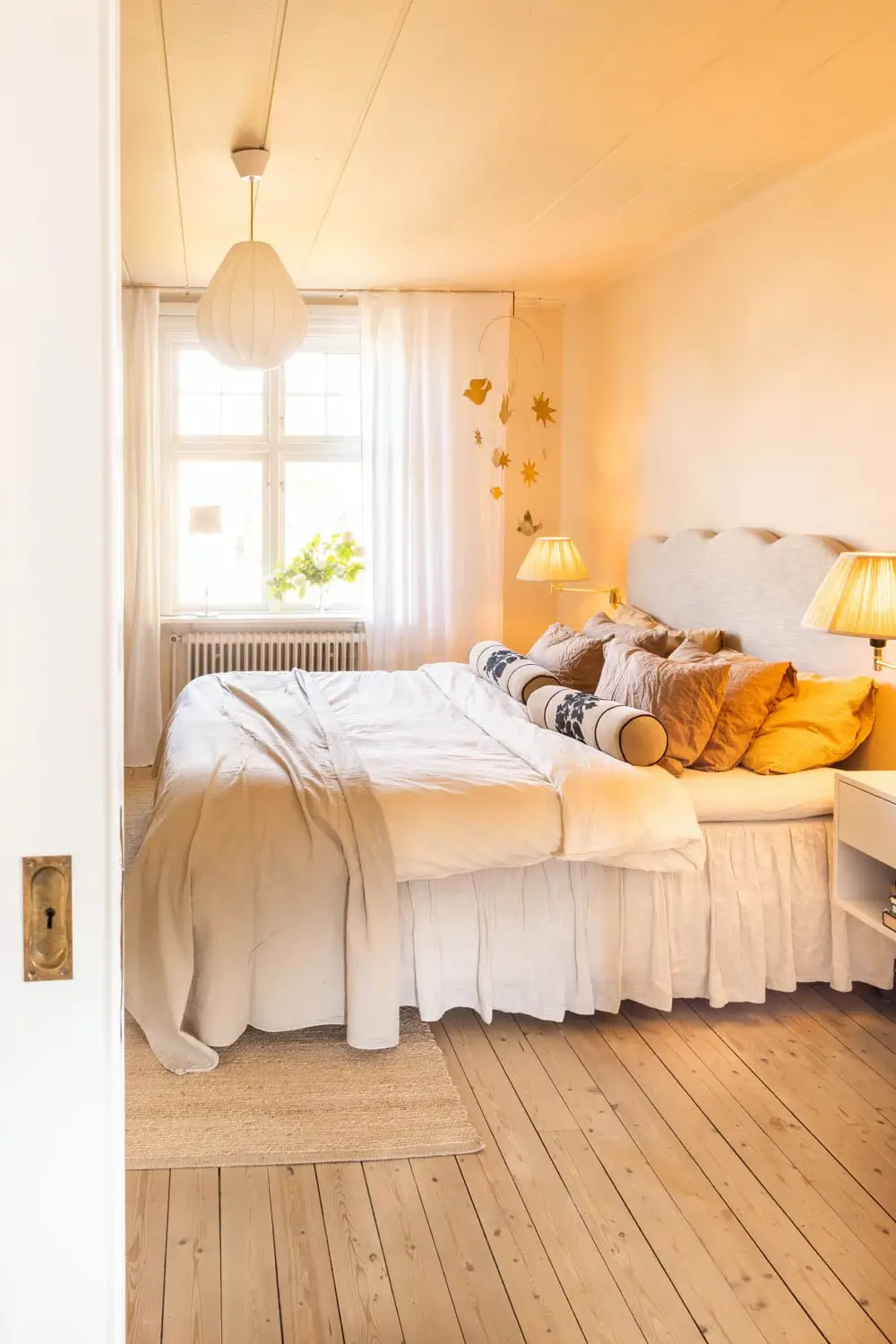 A Beautiful 1920s Villa in West Sweden with a Romantic Garden 18 1920s-villa-west-coast-sweden-nordroom