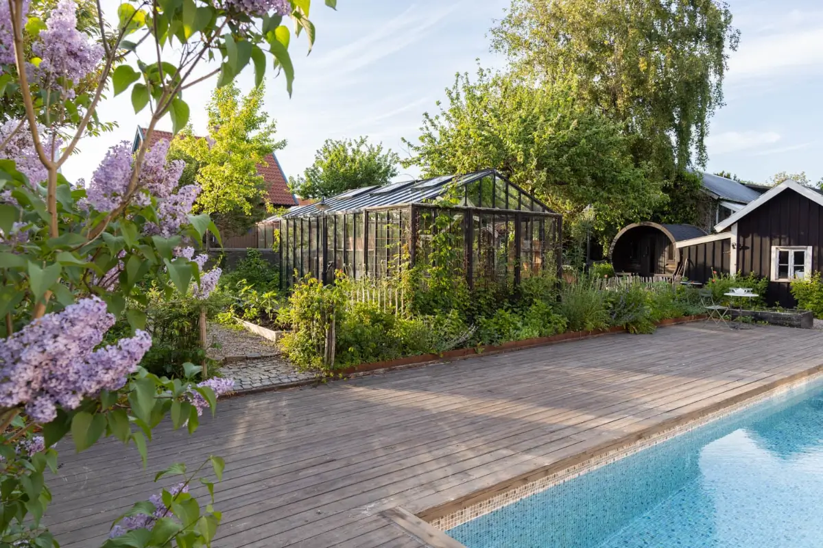 A Beautiful 1920s Villa in West Sweden with a Romantic Garden 31 1920s-villa-west-coast-sweden-nordroom