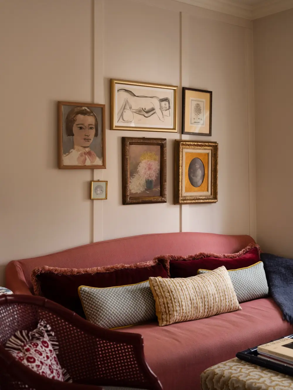 English Cottage-Style Interiors in a Converted Stockholm Water Tower 5 colorful-english-cottage-style-interiors-converted-water-tower-sweden-nordroom