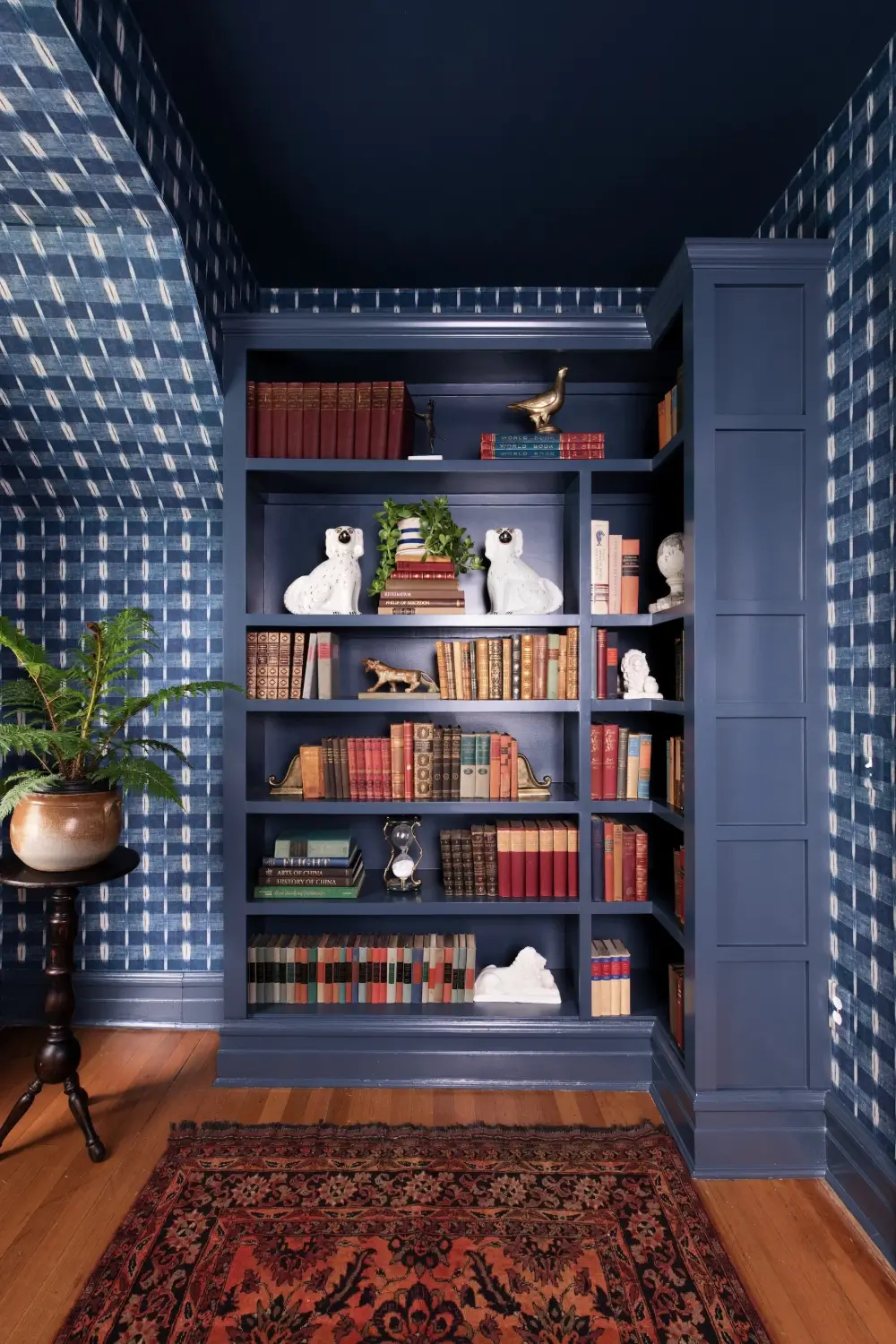 Colorful Interiors in a Beautiful 200-Year-Old Hudson River Estate 9 colorful-interiors-200-year-old-hudson-river-estate-nordroom