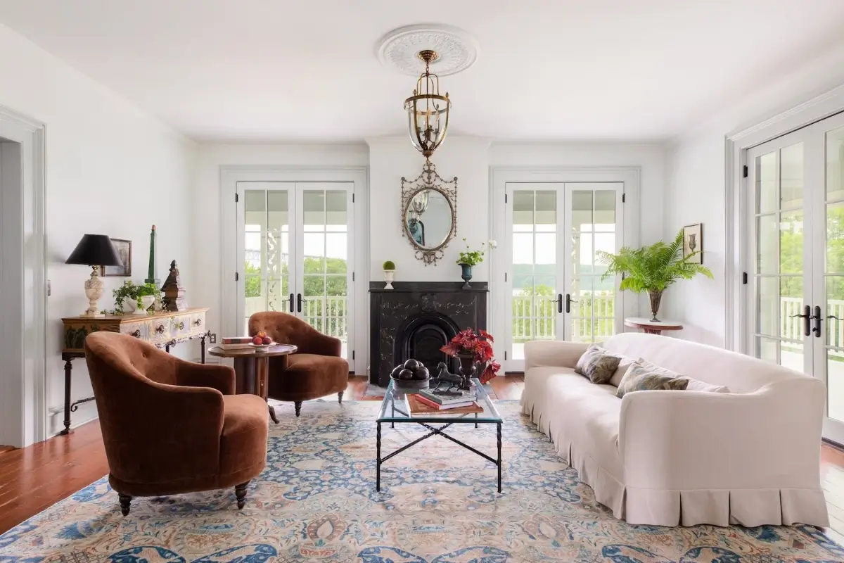 Colorful Interiors in a Beautiful 200-Year-Old Hudson River Estate 12 colorful-interiors-200-year-old-hudson-river-estate-nordroom