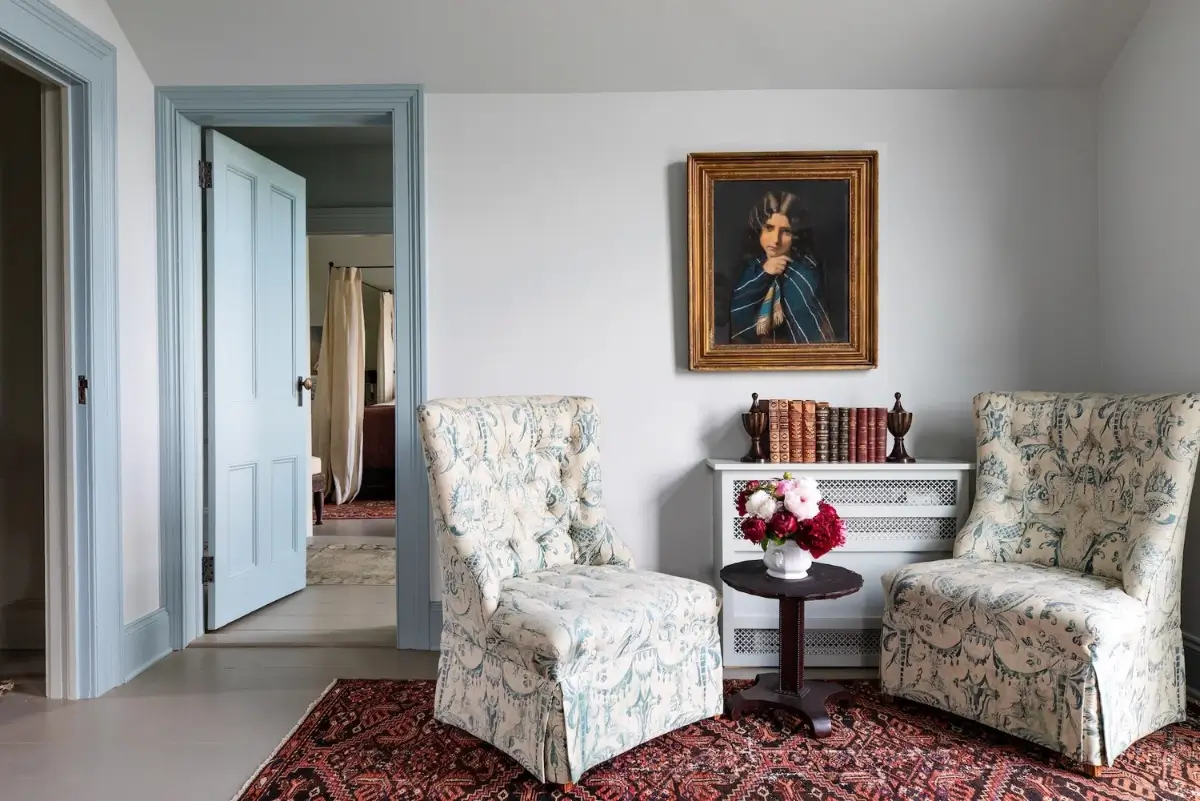 Colorful Interiors in a Beautiful 200-Year-Old Hudson River Estate 24 colorful-interiors-200-year-old-hudson-river-estate-nordroom