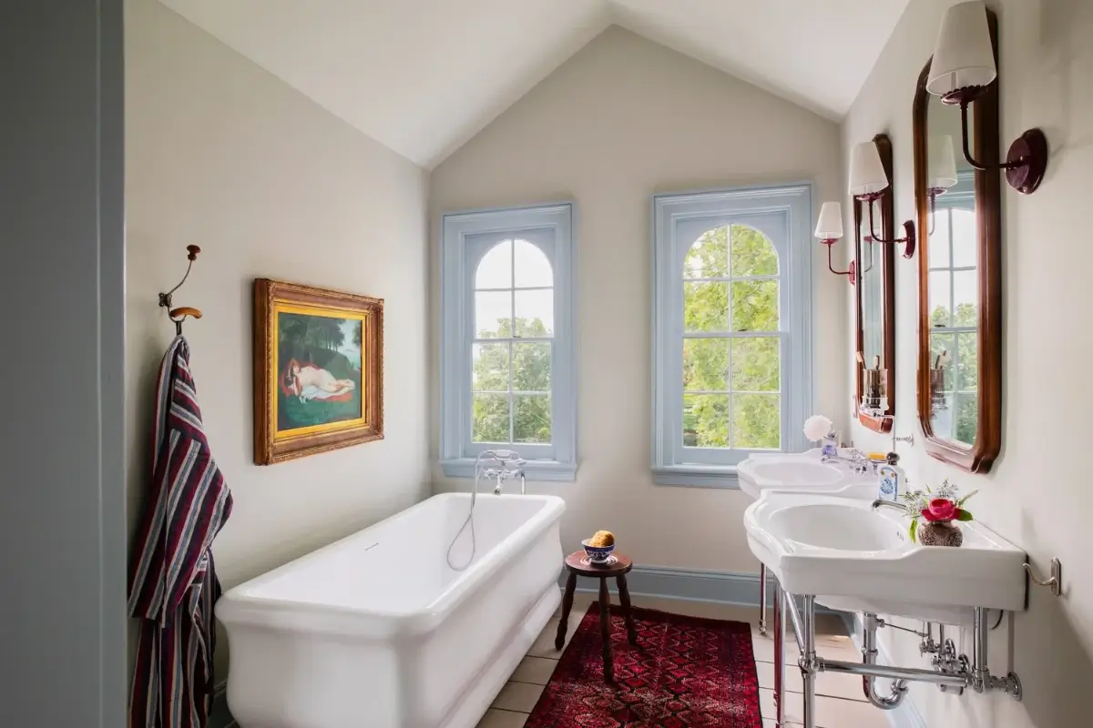 Colorful Interiors in a Beautiful 200-Year-Old Hudson River Estate 28 colorful-interiors-200-year-old-hudson-river-estate-nordroom