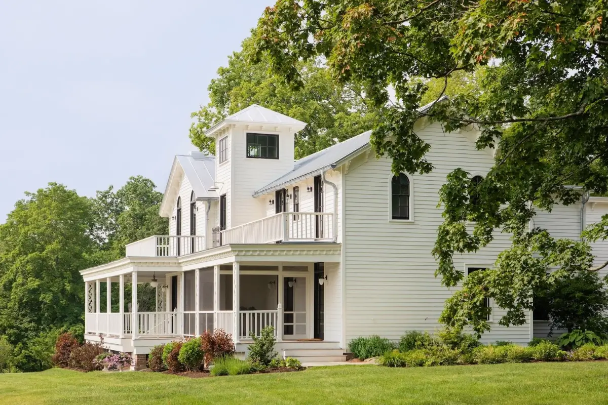 Colorful Interiors in a Beautiful 200-Year-Old Hudson River Estate 51 colorful-interiors-200-year-old-hudson-river-estate-nordroom