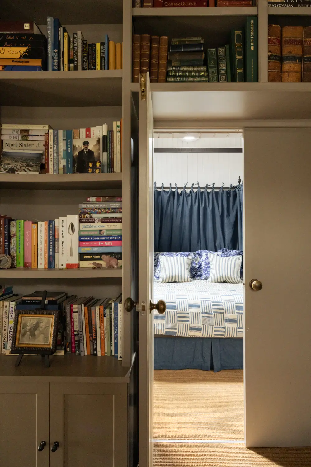 Soaring Ceilings and Eclectic Interiors in a Former Salvation Army Citadel 30 converted-salvation-army-citadel-london-nordroom