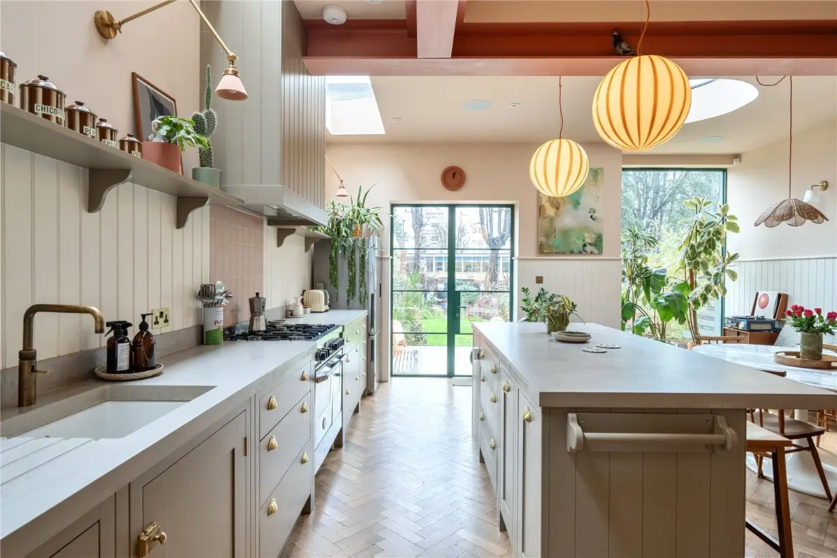 A Victorian Family Home with a Striking Green Extension 6 extended-victorian-house-london