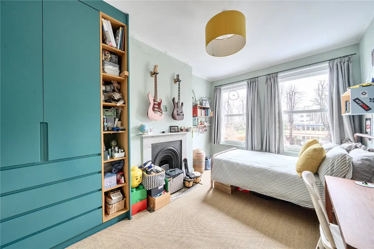 A Victorian Family Home with a Striking Green Extension 17 extended-victorian-house-london