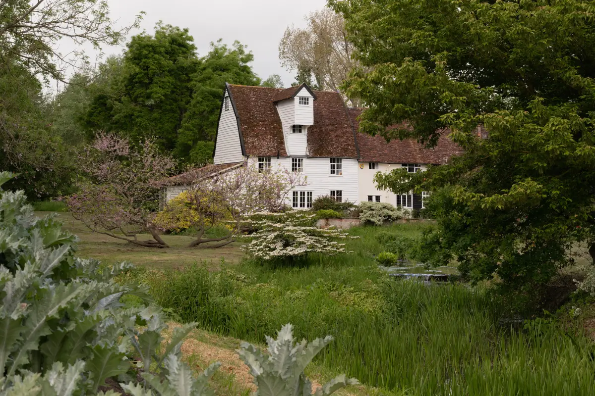 A Historic Suffolk Mill House Surrounded by Meadows and Woodland 31 georgian-country-house-suffolk-17-acres-land-nordroom