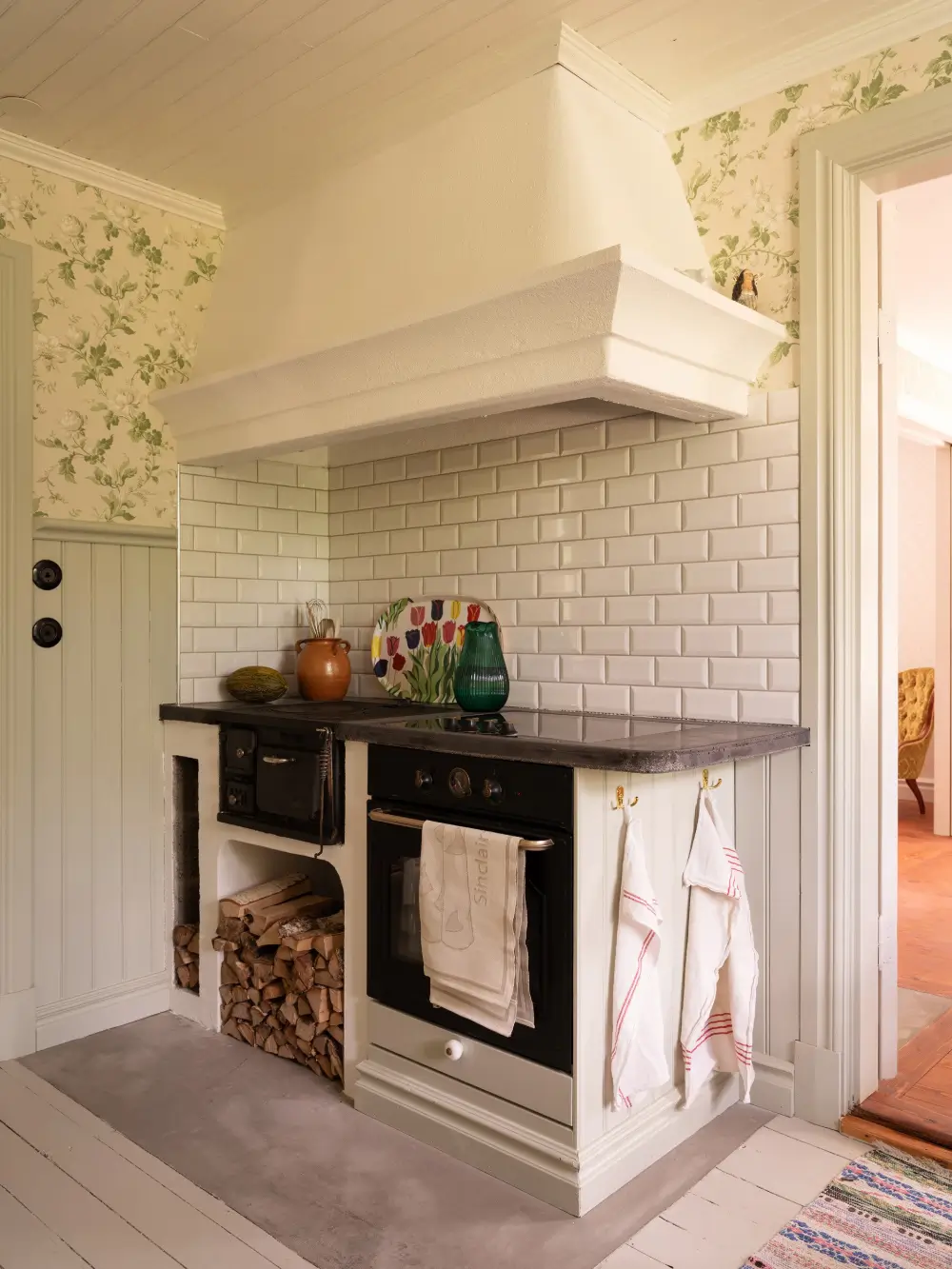 A Cozy Swedish Country House Renovated in a Classic Turn-of-the-Century Style 25 historic-character-1920s-house-near-stockholm-nordroom
