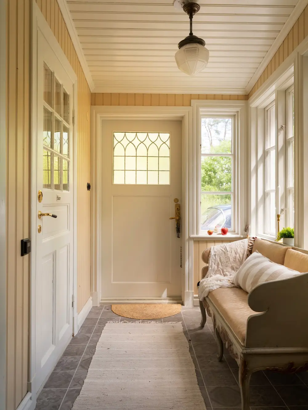 A Cozy Swedish Country House Renovated in a Classic Turn-of-the-Century Style 2 historic-character-1920s-house-near-stockholm-nordroom