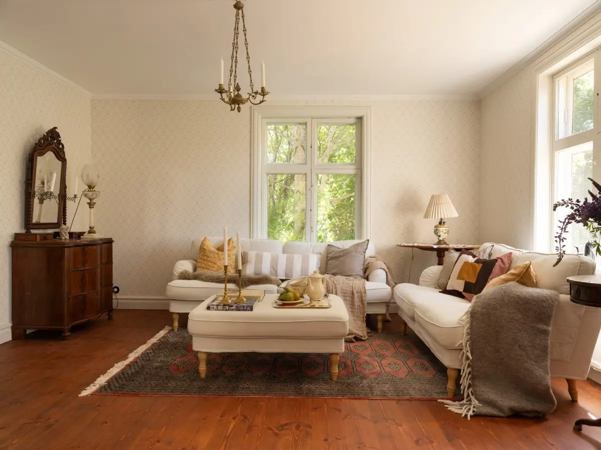 A Cozy Swedish Country House Renovated in a Classic Turn-of-the-Century Style 9 historic-character-1920s-house-near-stockholm-nordroom