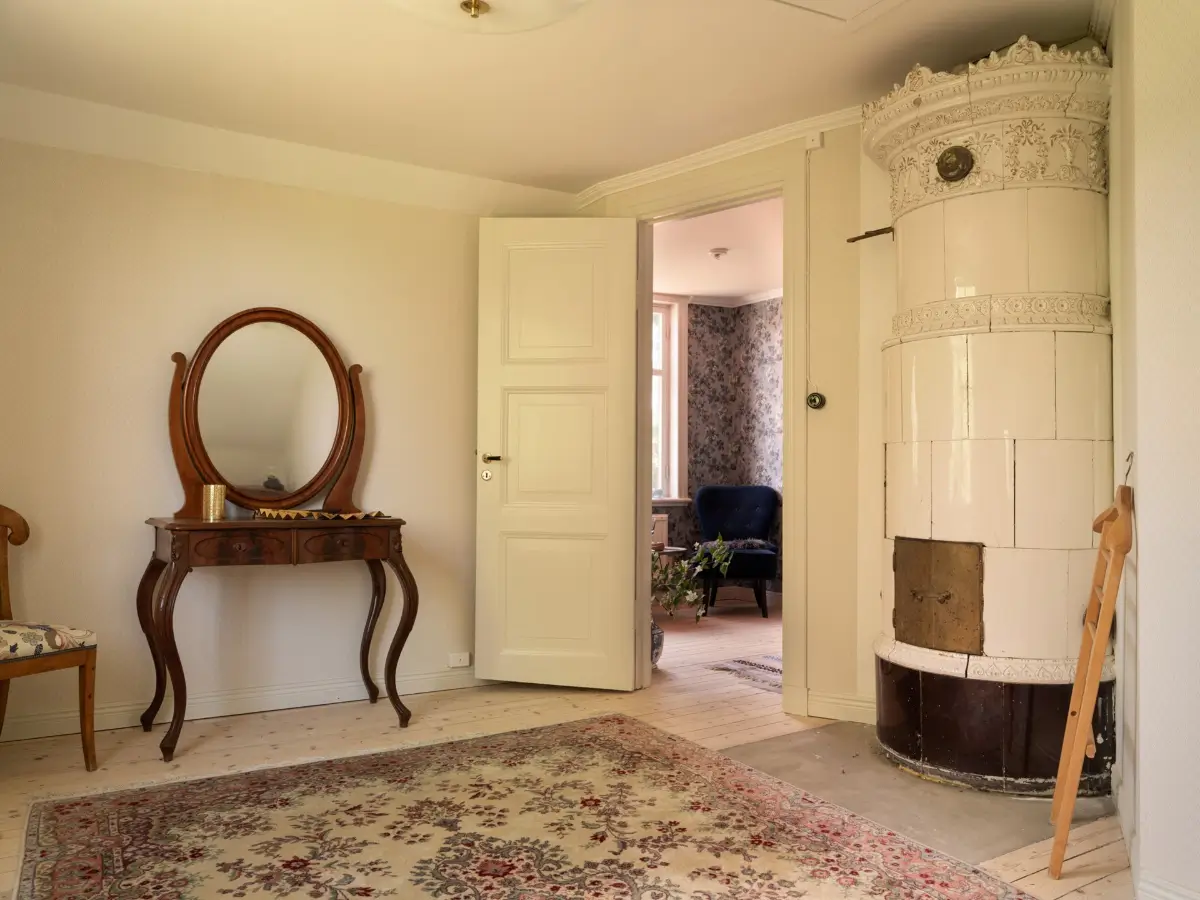 A Cozy Swedish Country House Renovated in a Classic Turn-of-the-Century Style 37 historic-character-1920s-house-near-stockholm-nordroom