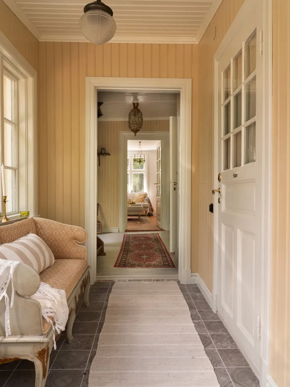 A Cozy Swedish Country House Renovated in a Classic Turn-of-the-Century Style 3 historic-character-1920s-house-near-stockholm-nordroom