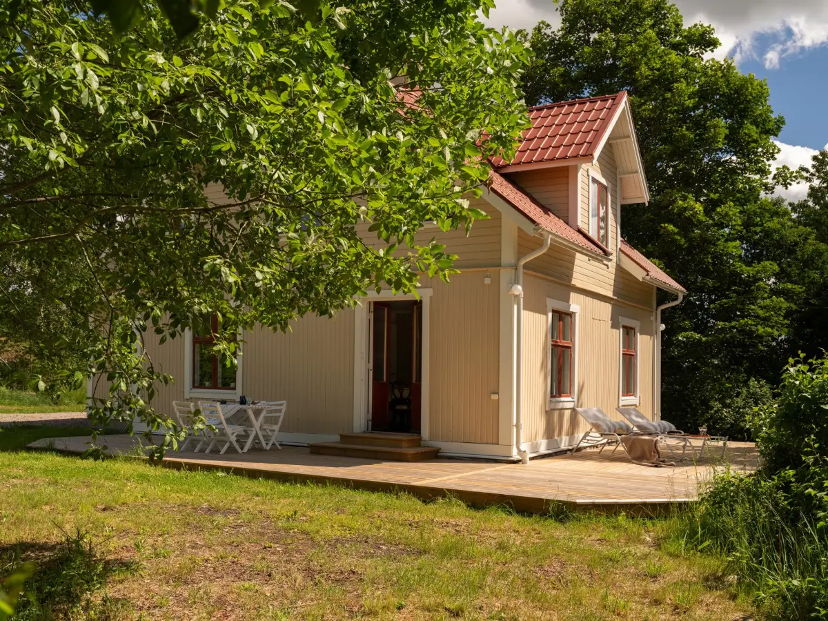 A Cozy Swedish Country House Renovated in a Classic Turn-of-the-Century Style 46 historic-character-1920s-house-near-stockholm-nordroom