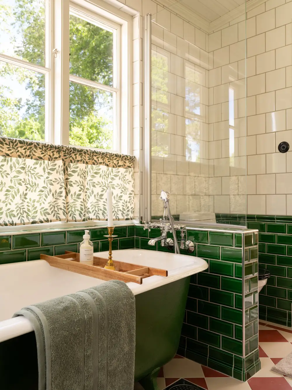 A Cozy Swedish Country House Renovated in a Classic Turn-of-the-Century Style 27 historic-character-1920s-house-near-stockholm-nordroom