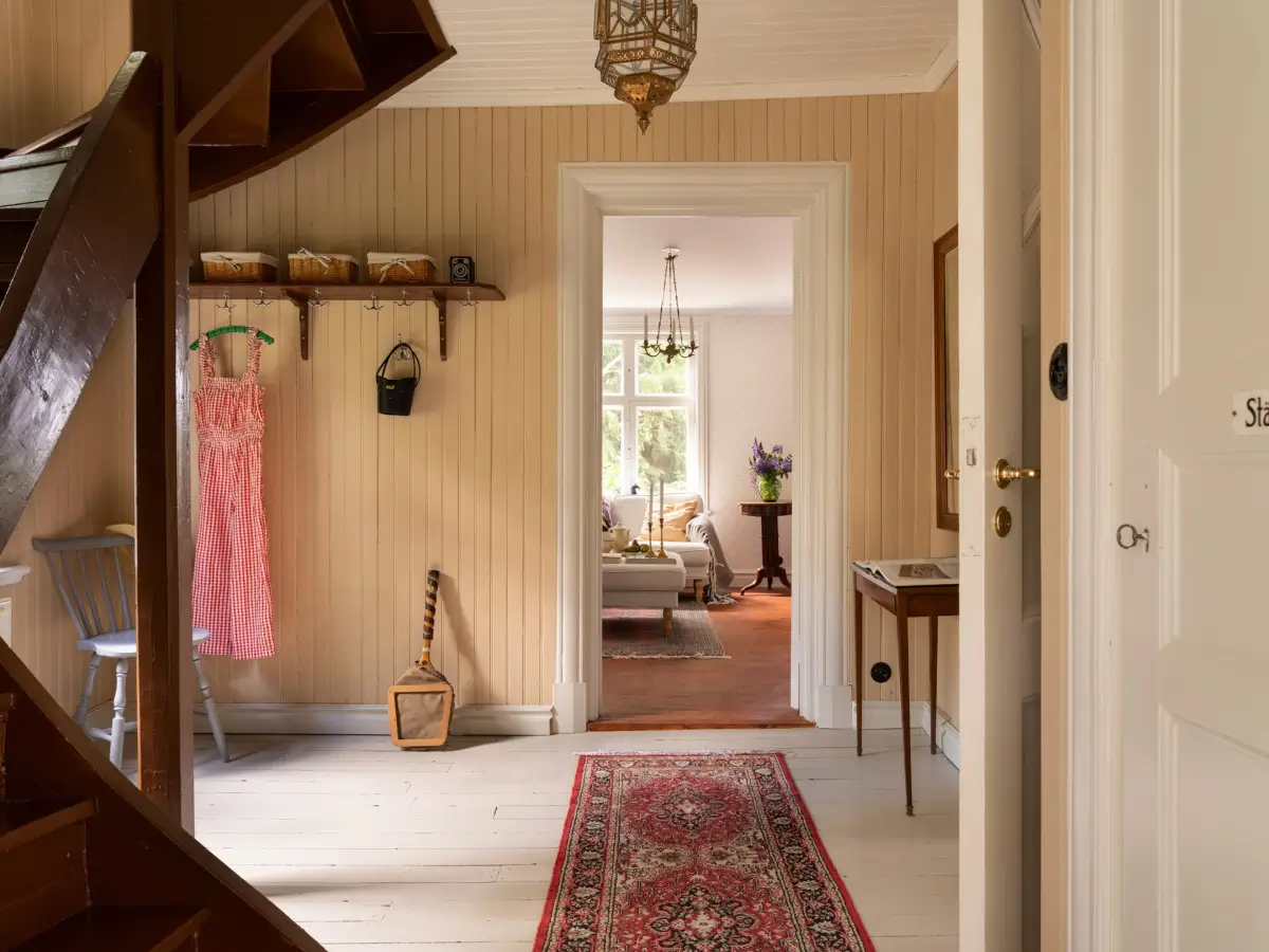 A Cozy Swedish Country House Renovated in a Classic Turn-of-the-Century Style 4 historic-character-1920s-house-near-stockholm-nordroom