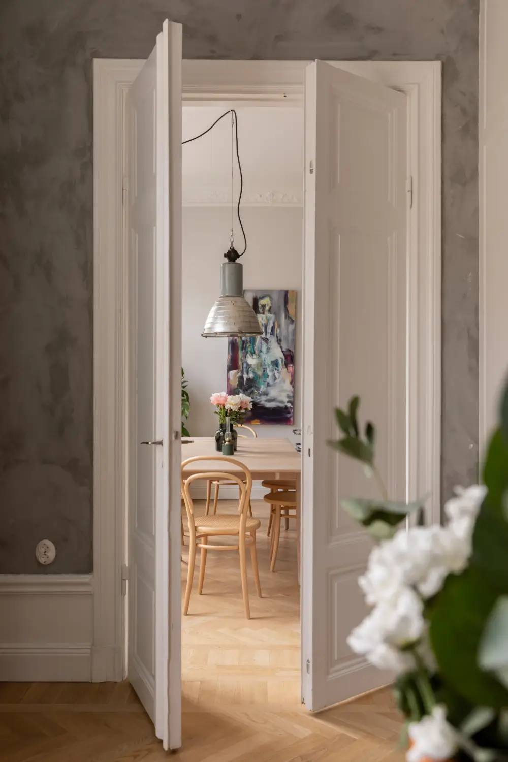 A Kitchen with William Morris Wallpaper in a Light Early 20th-Century Apartment 11 kitchen-william-morris-wallpaper-turn-of-the-century-apartment-nordroom