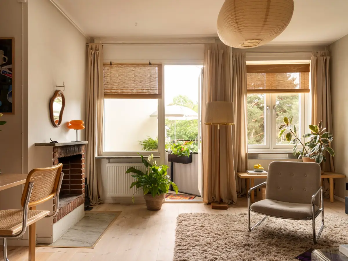 Earthy Colors and Midcentury Design in a Stockholm Apartment 7 muted-palette-1950s-apartment-stockholm-nordroom
