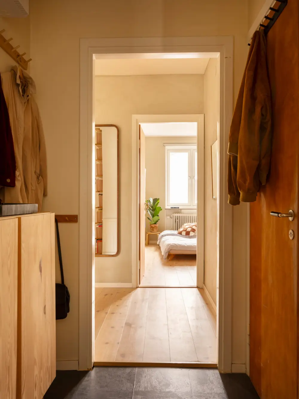 Earthy Colors and Midcentury Design in a Stockholm Apartment 32 muted-palette-1950s-apartment-stockholm-nordroom