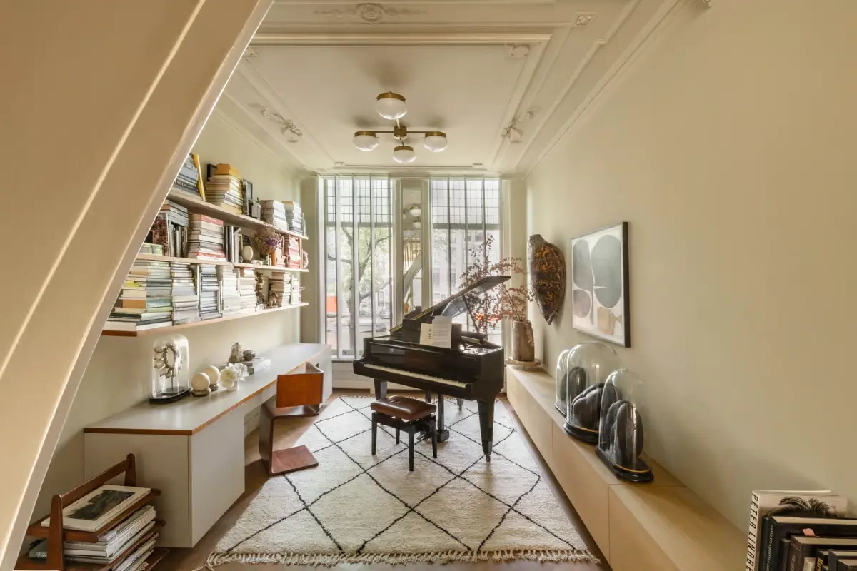A Narrow Amsterdam Canal House with Warm, Luxurious Interiors and a Hidden Roof Terrace 15 narrow-17th-century-amsterdam-canal-house-family-home-nordroom