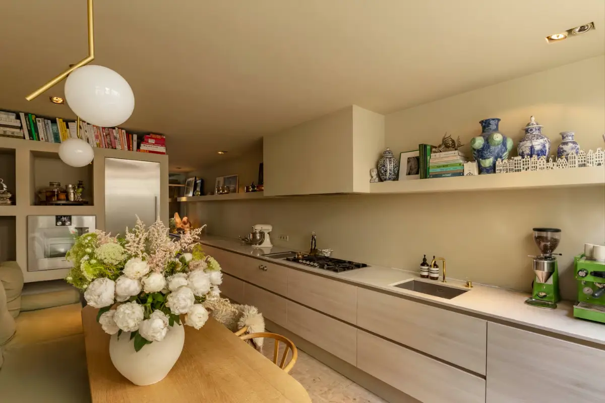 A Narrow Amsterdam Canal House with Warm, Luxurious Interiors and a Hidden Roof Terrace 9 narrow-17th-century-amsterdam-canal-house-family-home-nordroom