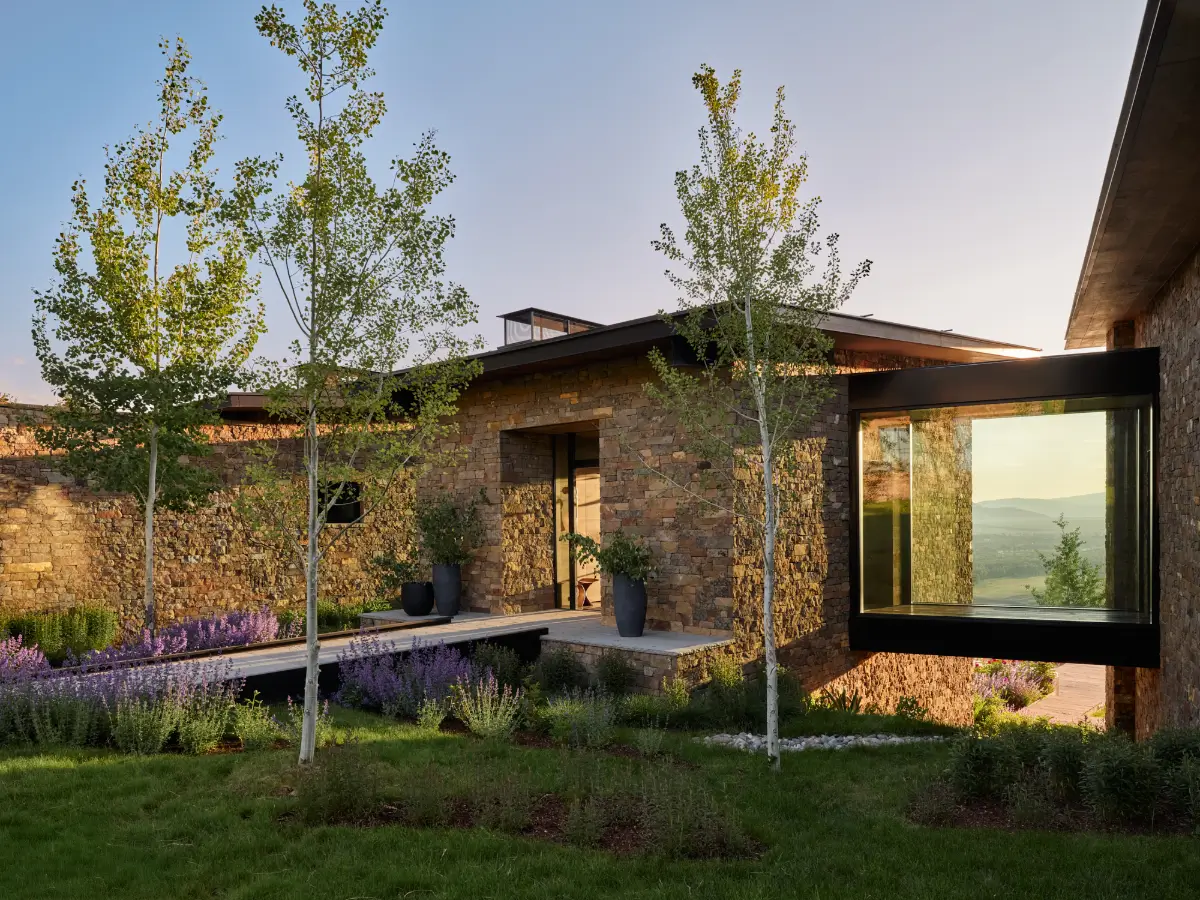 A Mountain Sanctuary Above the Tetons with a Luxurious Officine Gullo Kitchen 52 officine-gullo-wrj-design-wyoming-villa-nordroom