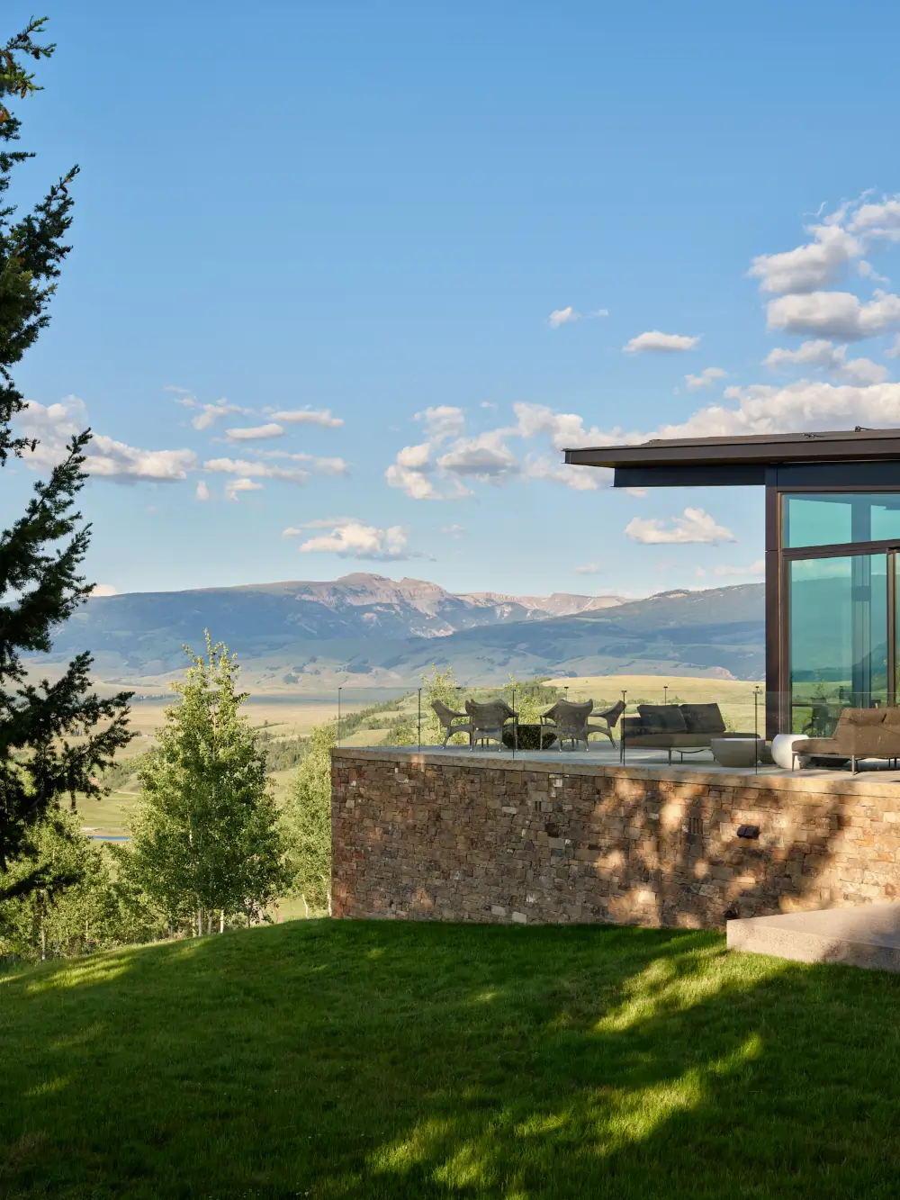 A Mountain Sanctuary Above the Tetons with a Luxurious Officine Gullo Kitchen 53 officine-gullo-wrj-design-wyoming-villa-nordroom