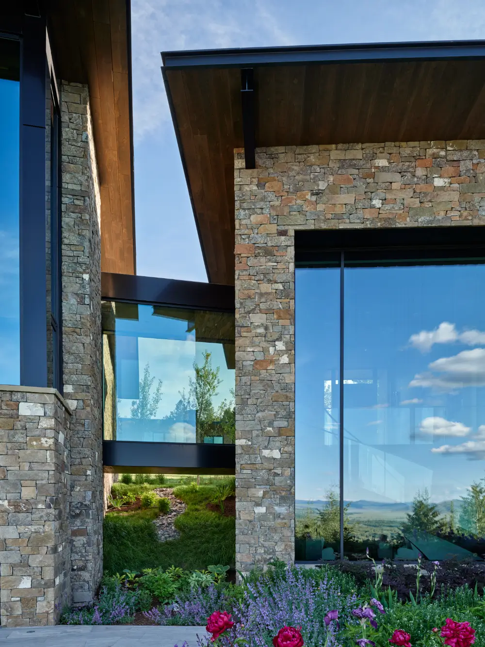 A Mountain Sanctuary Above the Tetons with a Luxurious Officine Gullo Kitchen 47 officine-gullo-wrj-design-wyoming-villa-nordroom