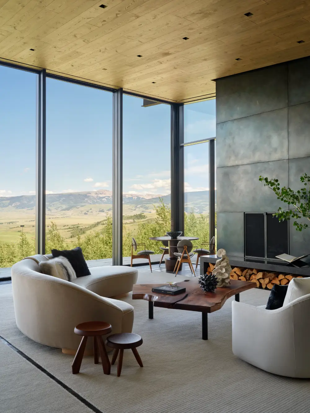 A Mountain Sanctuary Above the Tetons with a Luxurious Officine Gullo Kitchen 8 officine-gullo-wrj-design-wyoming-villa-nordroom