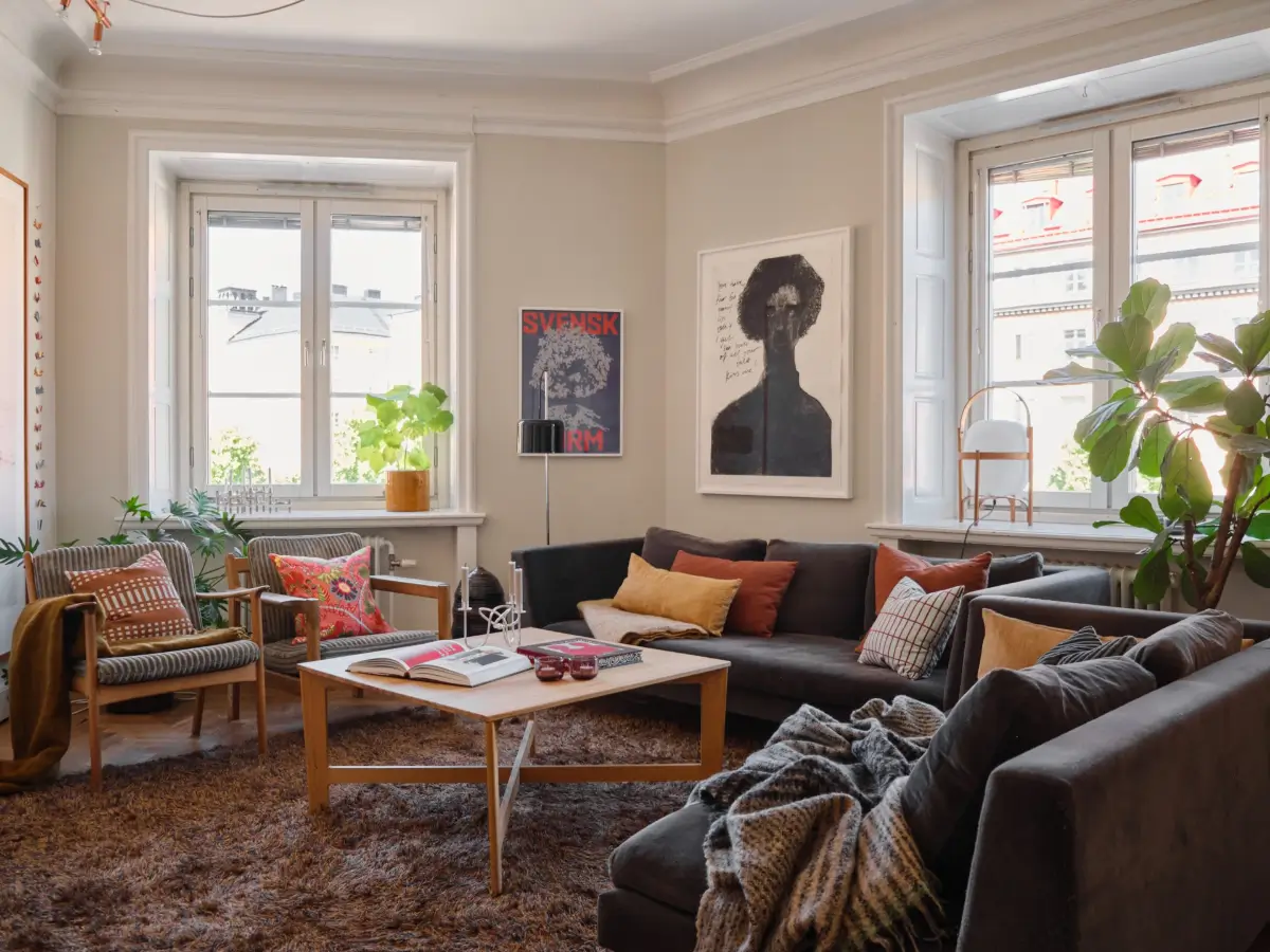 A 1920s Stockholm Apartment with Original Charm and a Unique Layout 1 original-features-charming-1920s-apartment-stockholm-nordroom