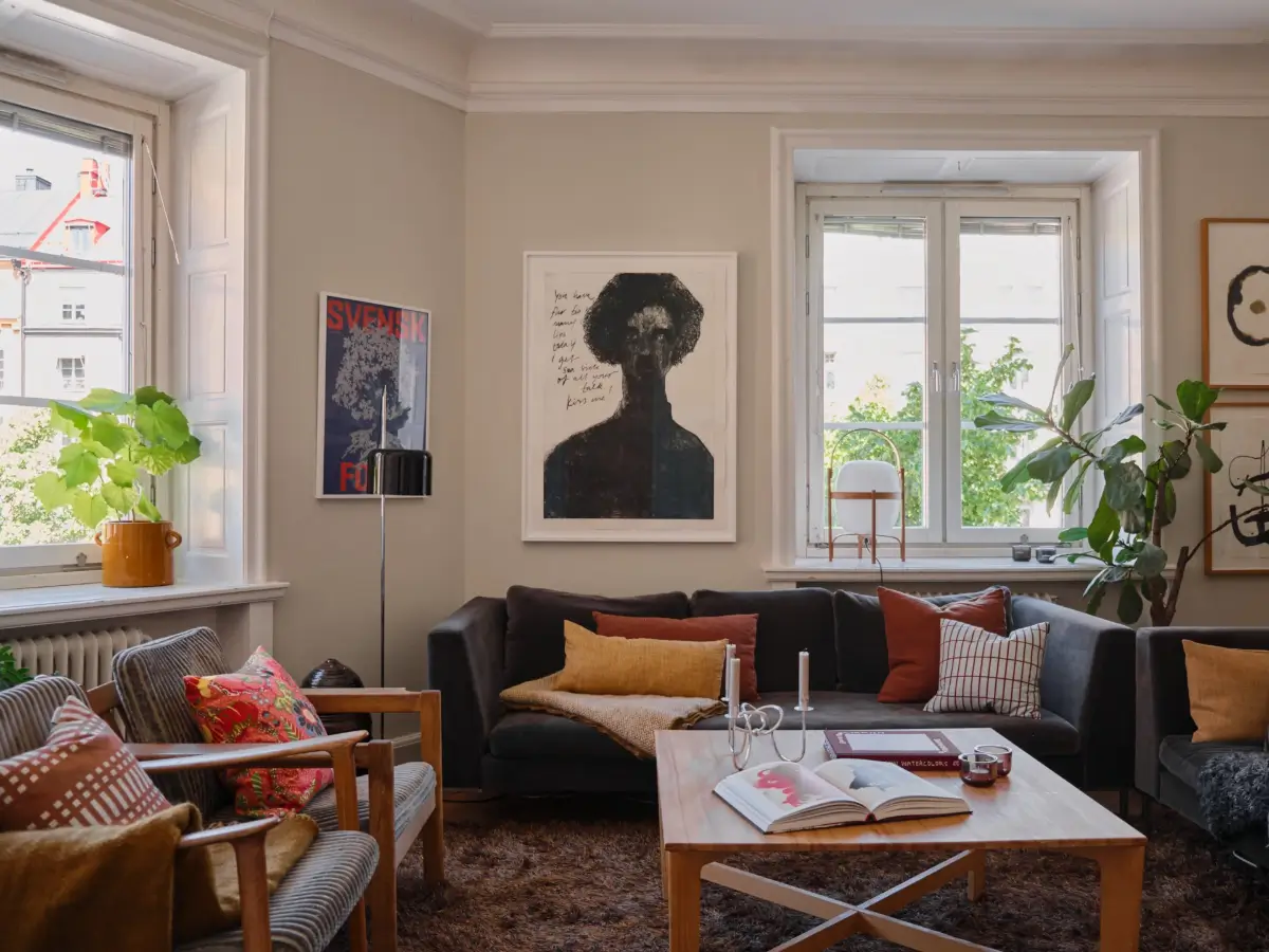 A 1920s Stockholm Apartment with Original Charm and a Unique Layout 2 original-features-charming-1920s-apartment-stockholm-nordroom