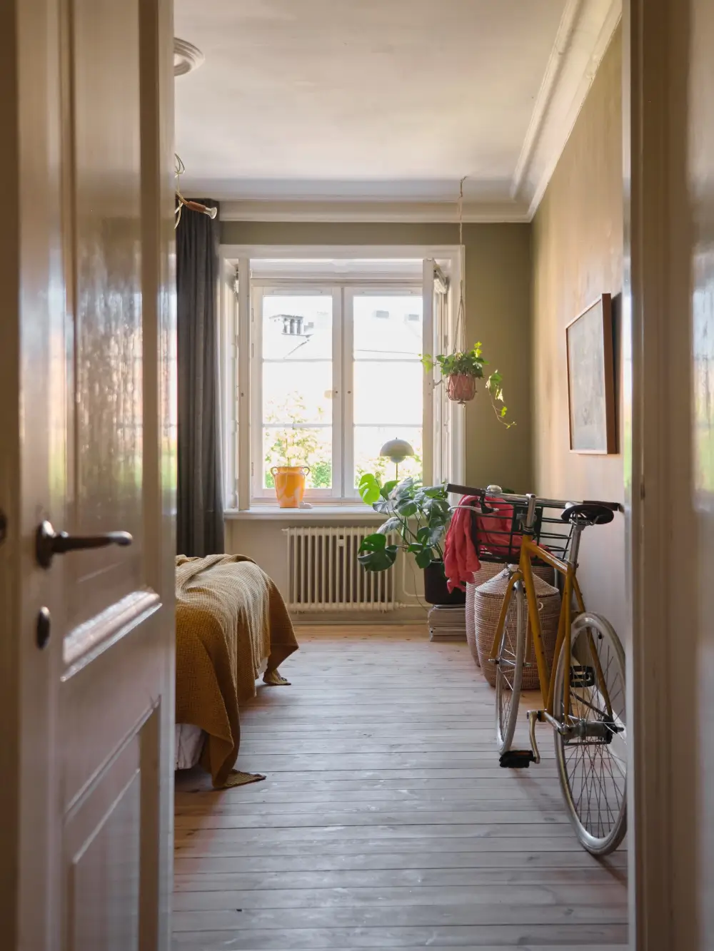 A 1920s Stockholm Apartment with Original Charm and a Unique Layout 24 original-features-charming-1920s-apartment-stockholm-nordroom