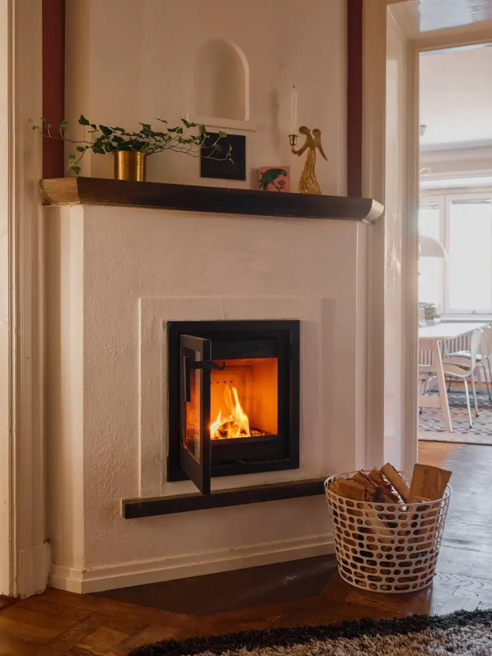 A 1920s Stockholm Apartment with Original Charm and a Unique Layout 25 original-features-charming-1920s-apartment-stockholm-nordroom