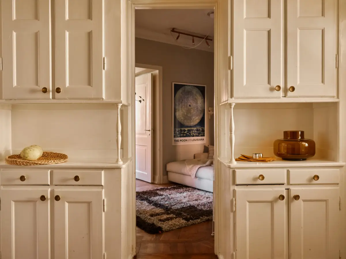 A 1920s Stockholm Apartment with Original Charm and a Unique Layout 28 original-features-charming-1920s-apartment-stockholm-nordroom