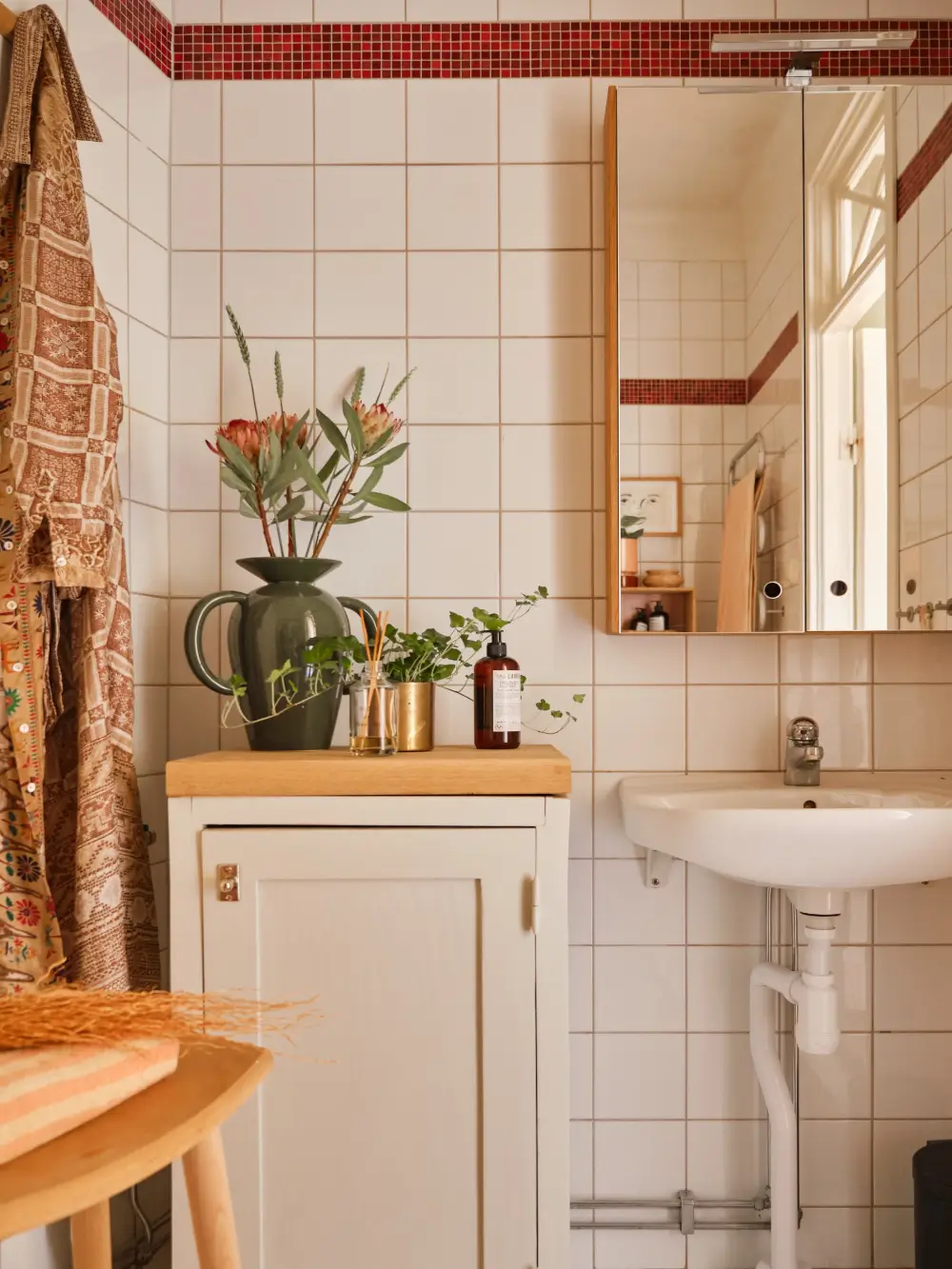 A 1920s Stockholm Apartment with Original Charm and a Unique Layout 29 original-features-charming-1920s-apartment-stockholm-nordroom