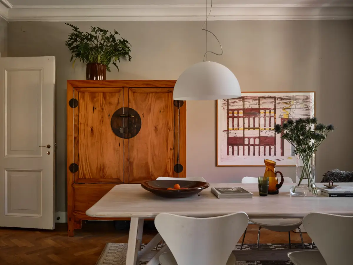 A 1920s Stockholm Apartment with Original Charm and a Unique Layout 8 original-features-charming-1920s-apartment-stockholm-nordroom