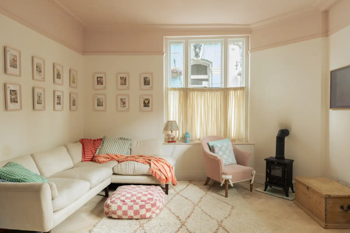A Pastel-Colored Family Home Brings Playful Design to Kentish Town 22 pastel-colored-interiors-family-home-victorian-house-kentish-town-london-nordroom