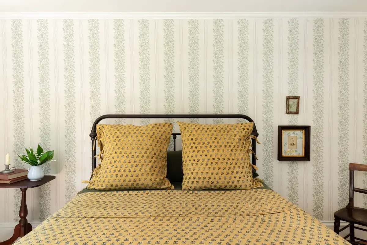 Historic Features and Modern Comforts in a Restored 18th-Century Farmstead 28 restored-1700s-country-estate-new-york-state-nordroom
