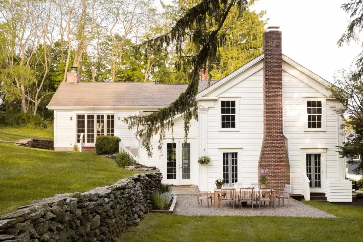 Historic Features and Modern Comforts in a Restored 18th-Century Farmstead 38 restored-1700s-country-estate-new-york-state-nordroom