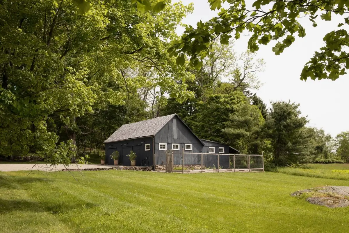 Historic Features and Modern Comforts in a Restored 18th-Century Farmstead 40 restored-1700s-country-estate-new-york-state-nordroom