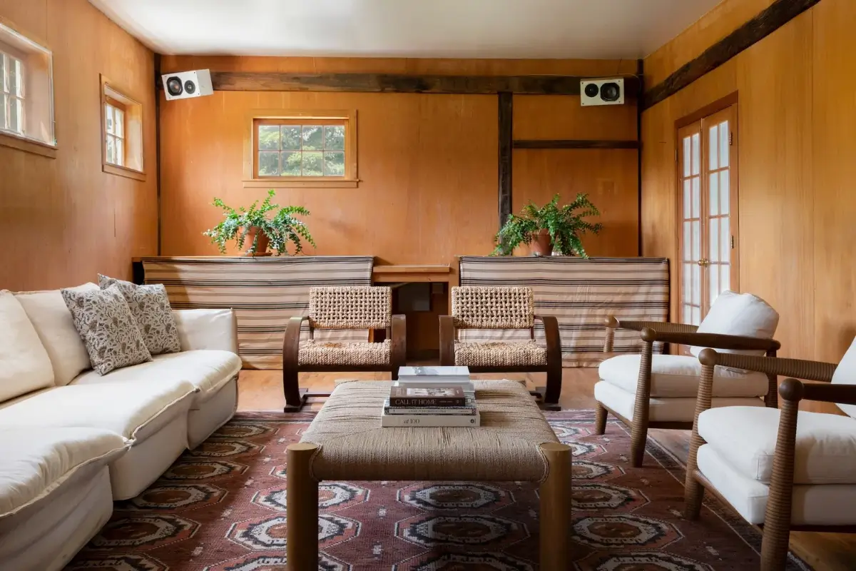 Historic Features and Modern Comforts in a Restored 18th-Century Farmstead 43 restored-1700s-country-estate-new-york-state-nordroom
