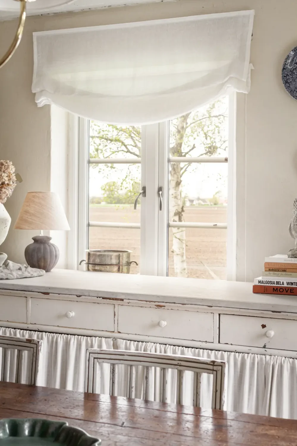 Serene Interiors in a Renovated 1930s Manor in South Sweden 12 serene-interiors-renovated-1930s-farm-skane-nordroom