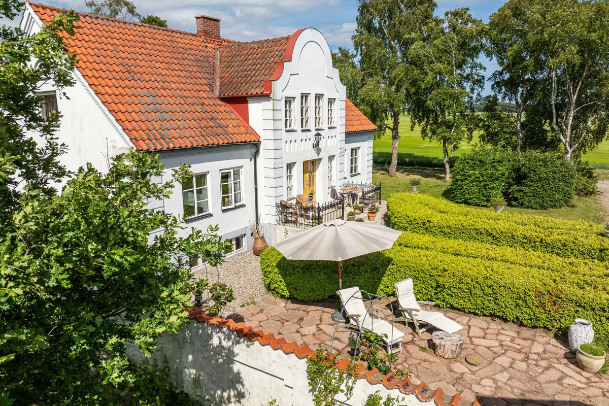 Serene Interiors in a Renovated 1930s Manor in South Sweden 29 serene-interiors-renovated-1930s-farm-skane-nordroom