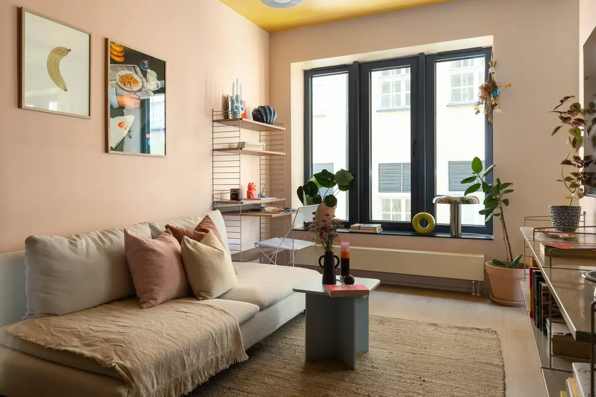Smart Storage and a Cheerful Color Palette in a Small Stockholm Apartment 9 small-colorful-apartment-stockholm-nordroom
