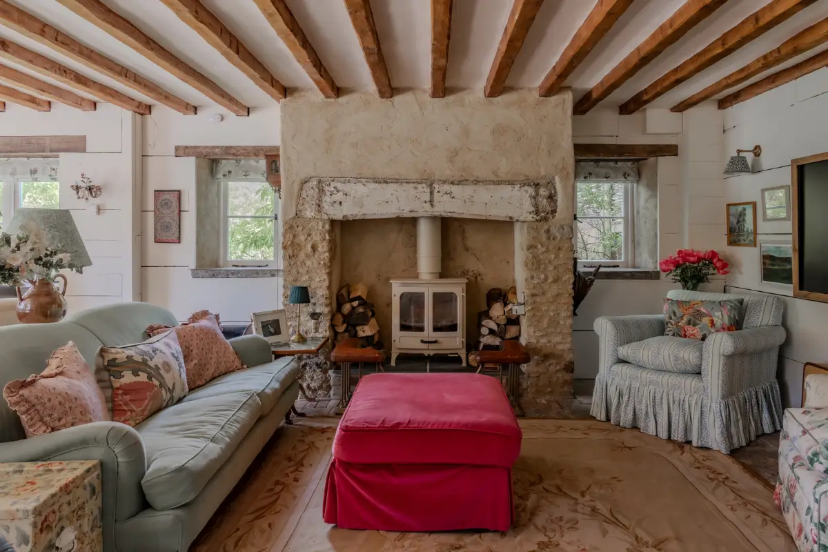 A Weaver's Cottage Transformed into a Cozy Home with Colorful Patterns and Rustic Details 1 soft-colors-19th-century-country-house-england