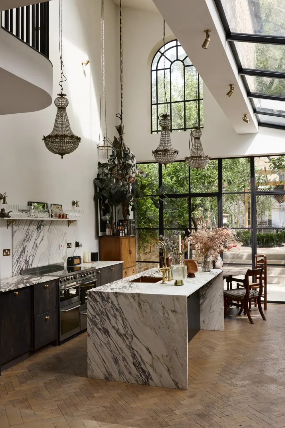 A Double-Height Kitchen Extension & House of Hackney Wallpaper in a London Townhouse 14 spectacular-double-height-kitchen-extension-floral-wallpapers-victorian-townhouse-london-nordroom