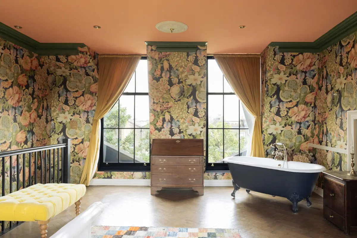 A Double-Height Kitchen Extension & House of Hackney Wallpaper in a London Townhouse 43 spectacular-double-height-kitchen-extension-floral-wallpapers-victorian-townhouse-london-nordroom