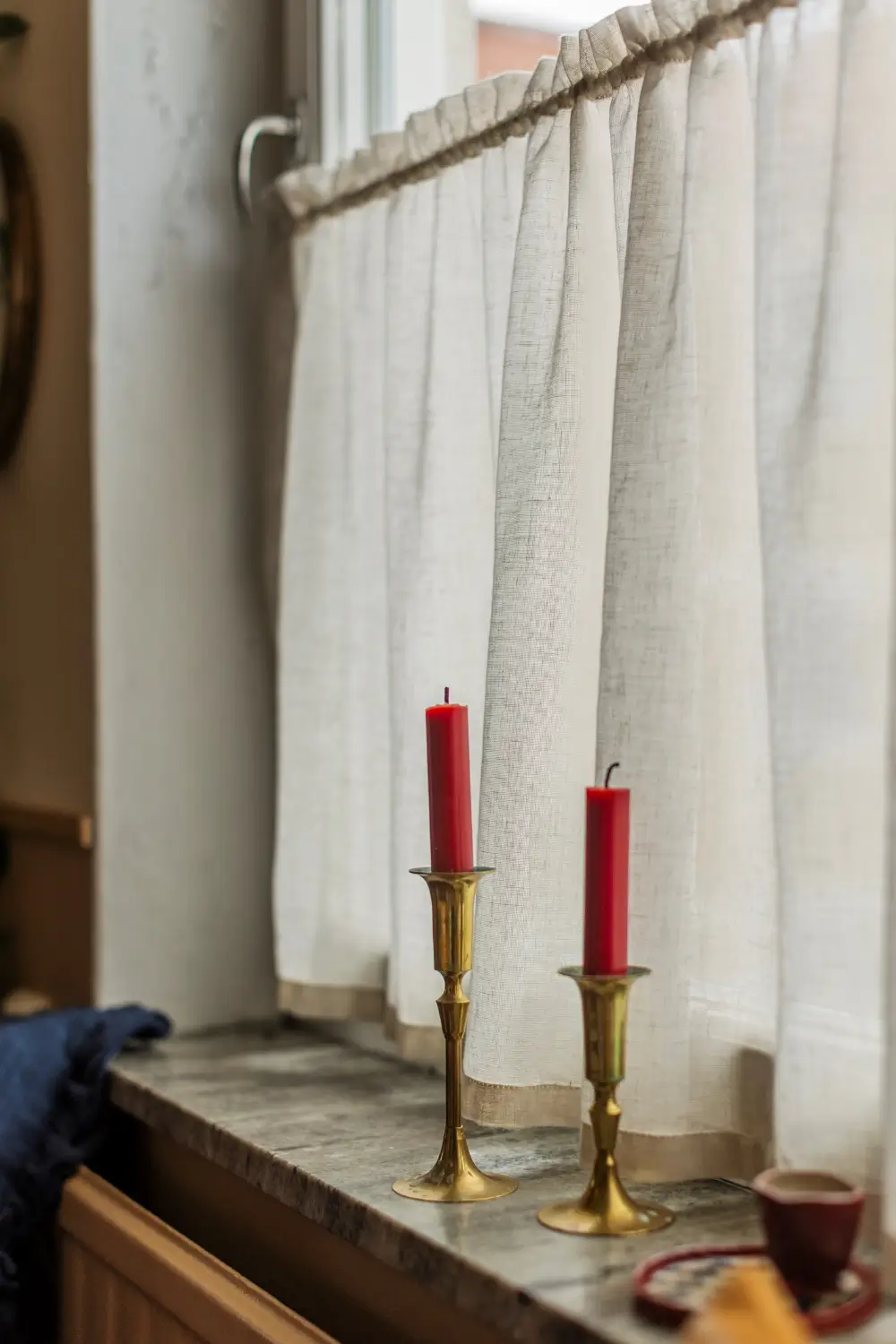 A Warm Nature-Inspired Color Palette in a 1950s Stockholm Apartment 13 warm-nature-inspired-color-palette-1950s-apartment-stockholm-nordroom